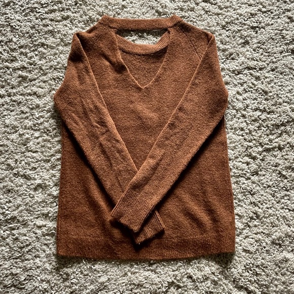 LOFT Sweater➕Old Navy Scarf 🍂 - Picture 3 of 7